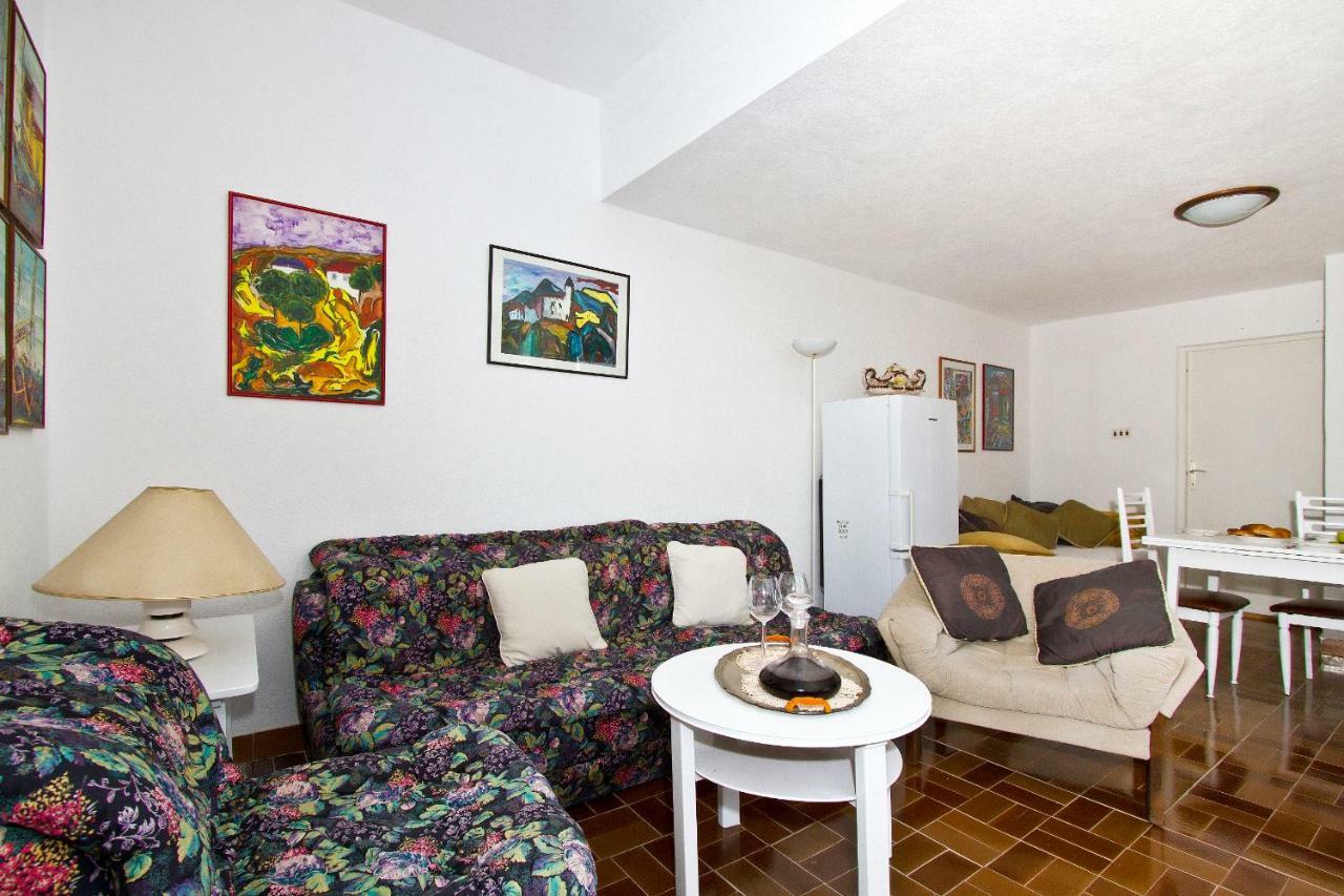 Apartments Maestro Stomorska Ngoại thất bức ảnh