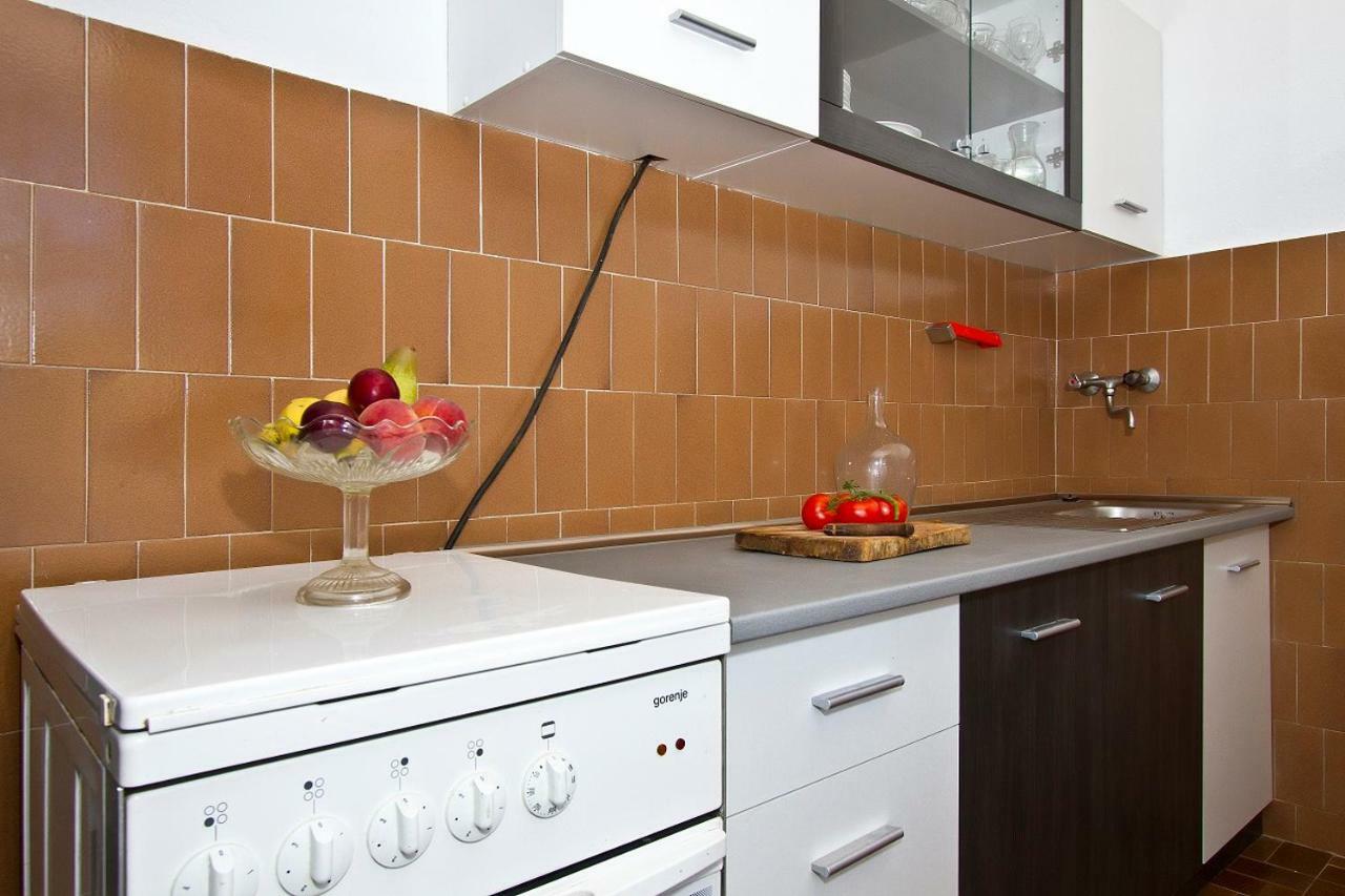 Apartments Maestro Stomorska Ngoại thất bức ảnh