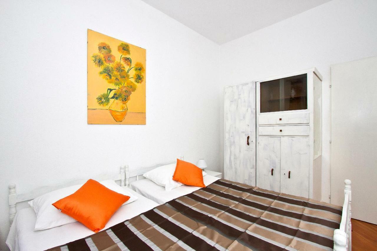 Apartments Maestro Stomorska Ngoại thất bức ảnh
