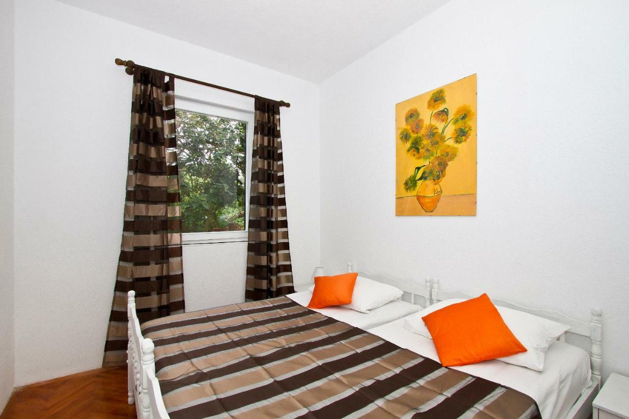 Apartments Maestro Stomorska Ngoại thất bức ảnh